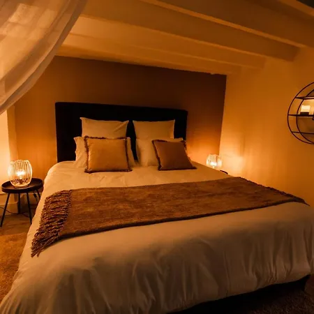 Apartment Romantique Avec Jacuzzi - Hypercentre, Place Jean Jaures Montpellier