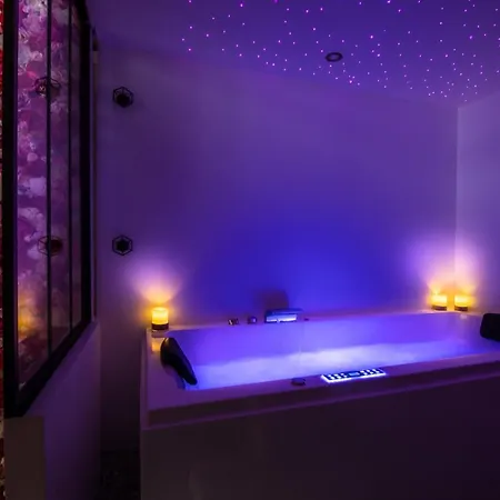Romantique Avec Jacuzzi - Hypercentre, Place Jean Jaures Montpellier