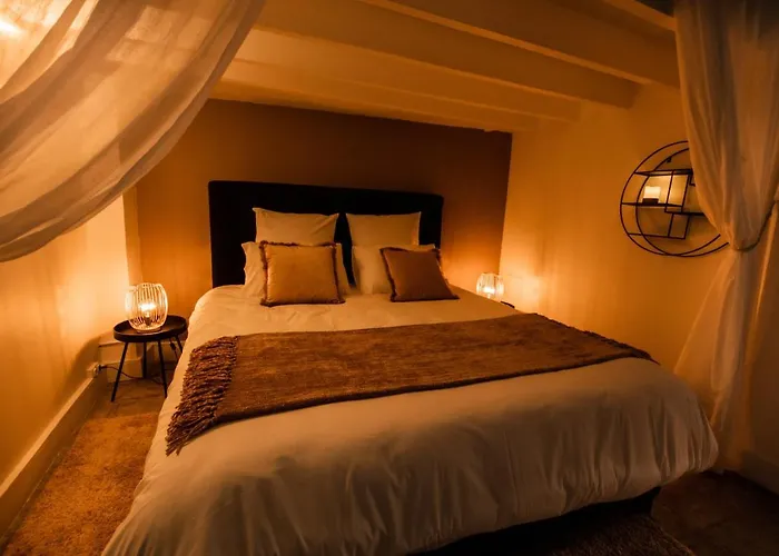 Διαμέρισμα Romantique Avec Jacuzzi - Hypercentre, Place Jean Jaures Μονπελιέ